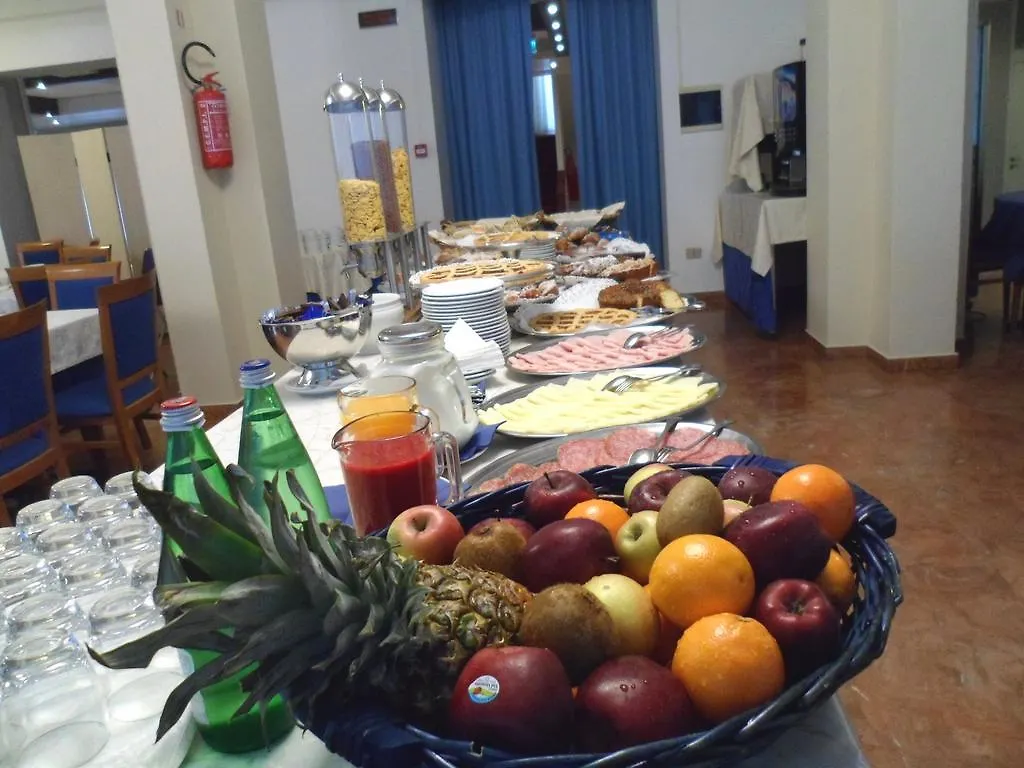 Hotel Zanarini In Centro A Riccione